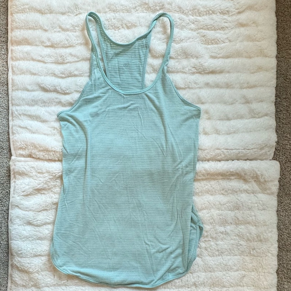 Lululemon Size 4 Sky Blue Singlet Tank